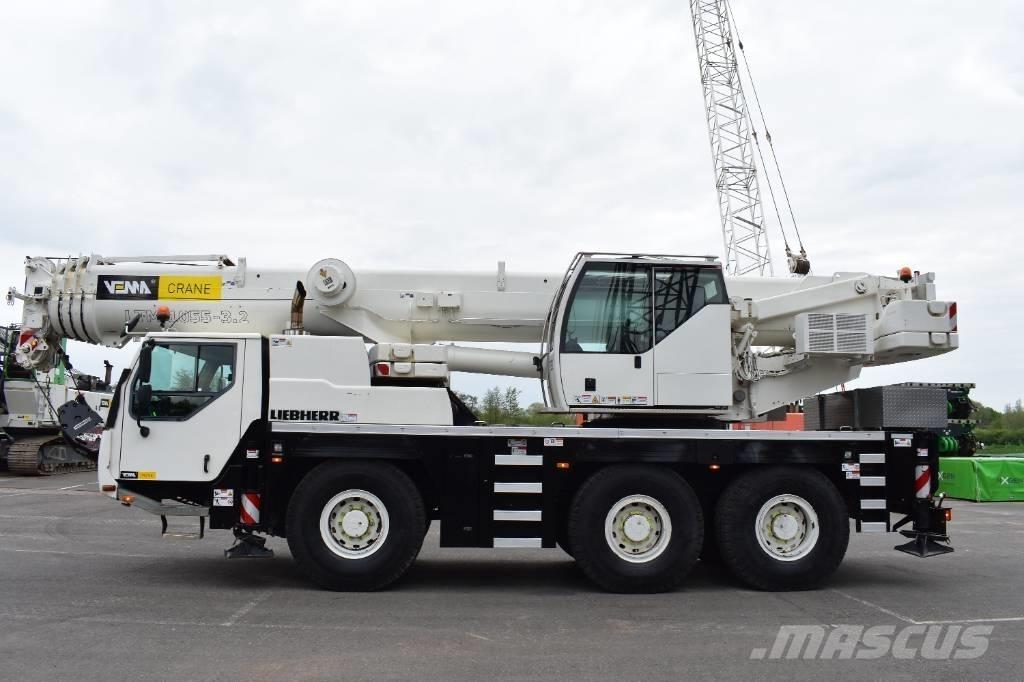 Liebherr LTM1055-3.2 Yol-Arazi Tipi Vinçler (AT)