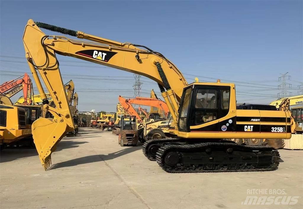 CAT 325 B Paletli ekskavatörler