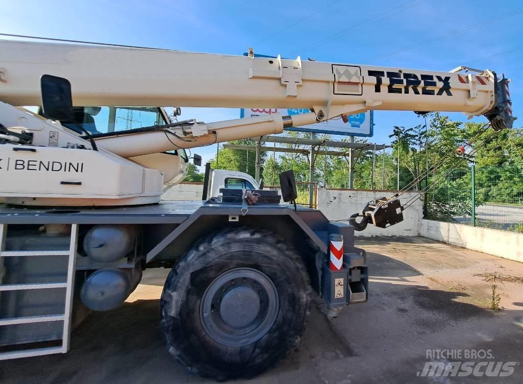 Terex RC45 Arazi Tipi Vinçler (RT)