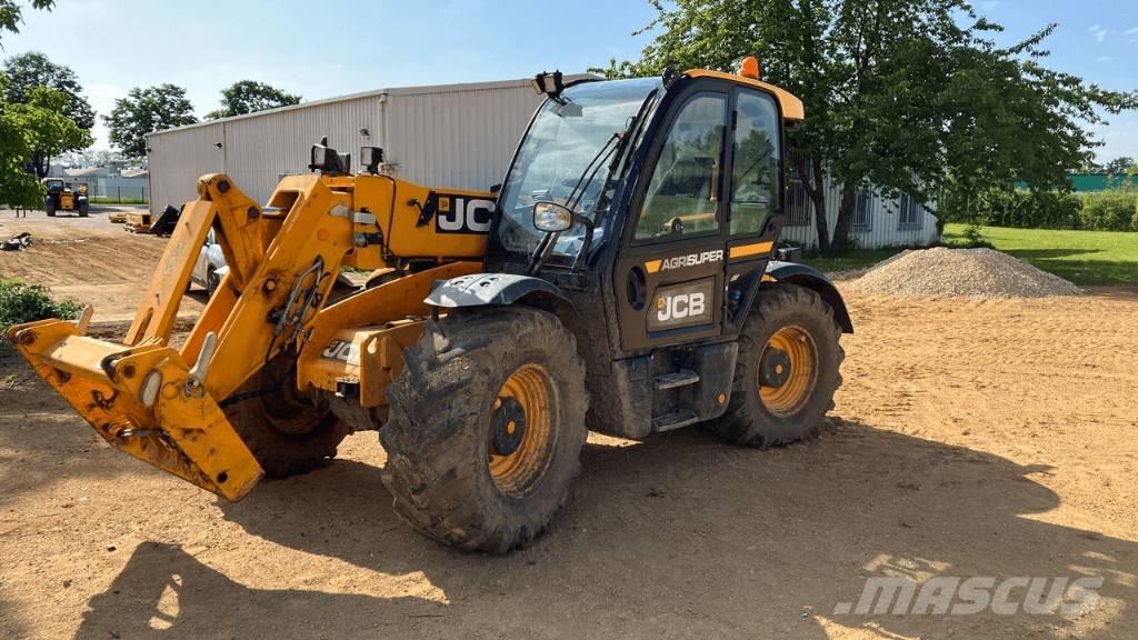 JCB 538-70 Tarimsal teleskopik yükleyiciler
