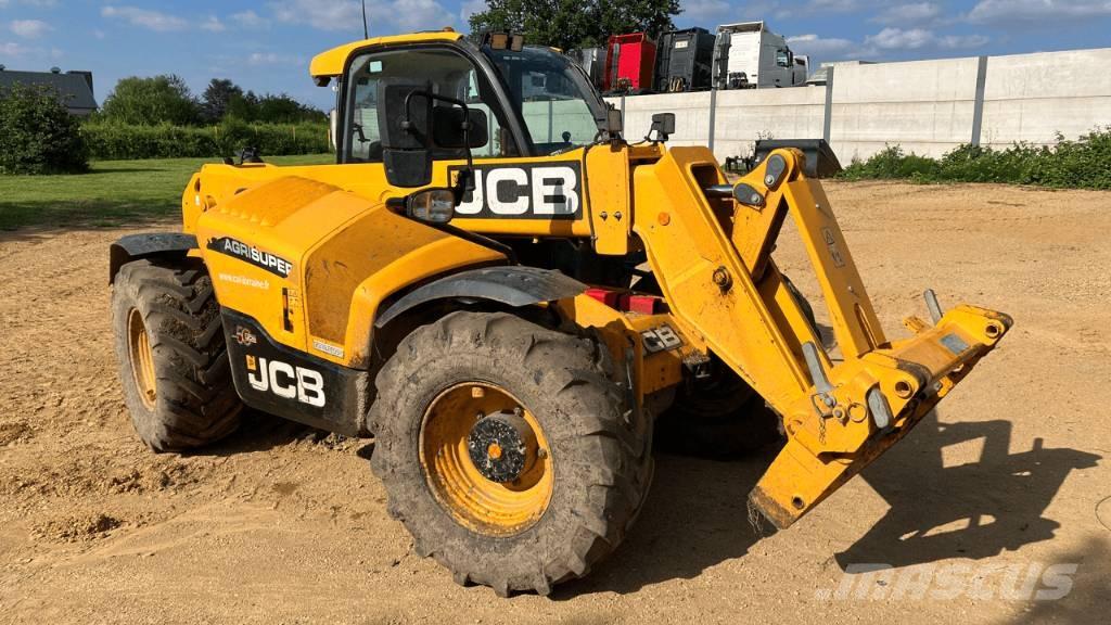 JCB 538-70 Tarimsal teleskopik yükleyiciler