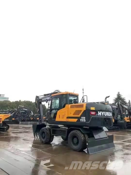 Hyundai HW 155 Paletli ekskavatörler