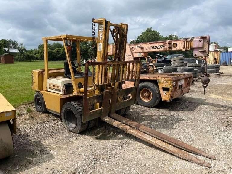 Komatsu FG 40ZT-4 Diger