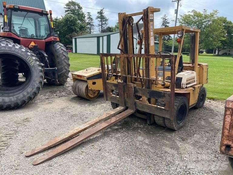 Komatsu FG 40ZT-4 Diger