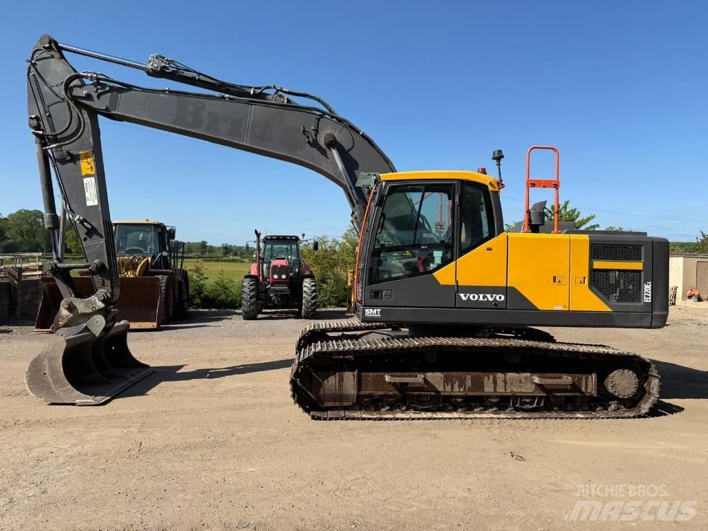 Volvo EC 220 E Paletli ekskavatörler