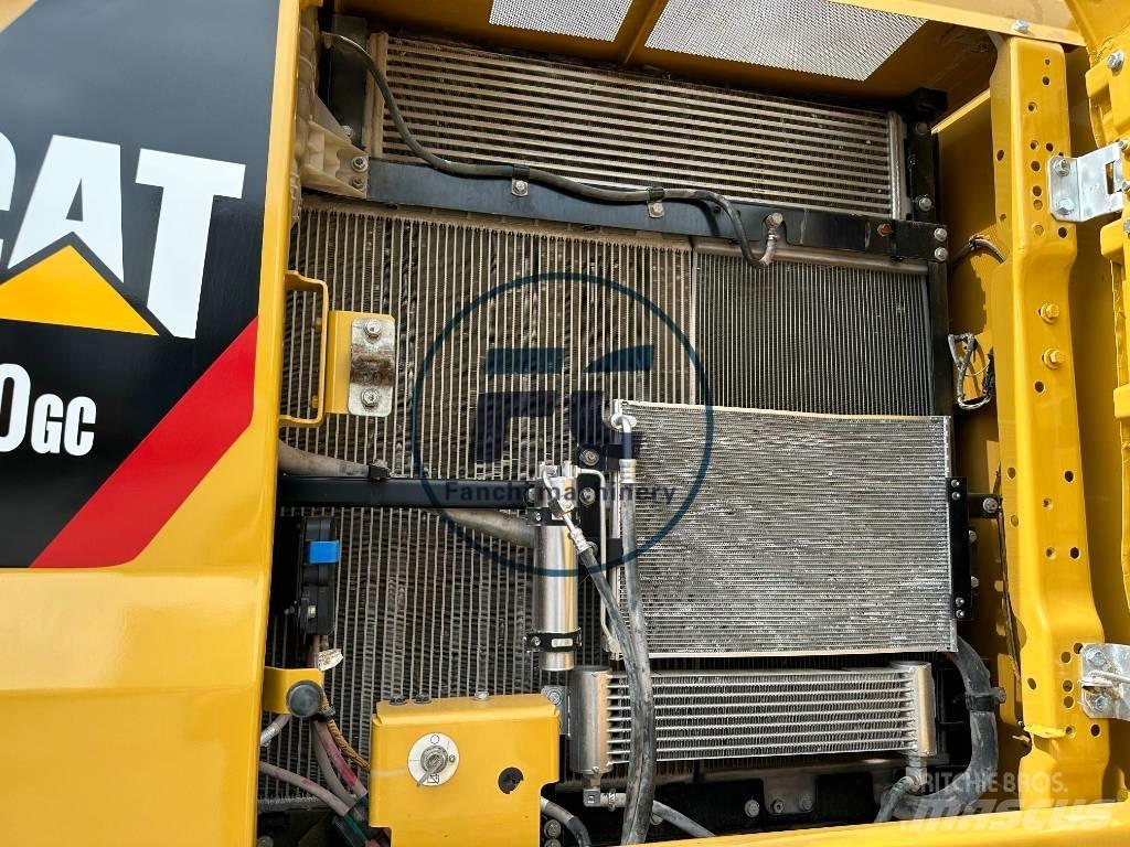 CAT 330 GC Paletli ekskavatörler