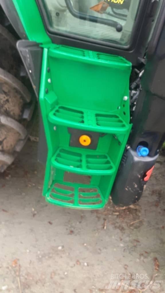 John Deere 6110 R Traktörler