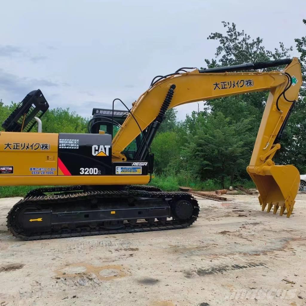CAT 320D2 Paletli ekskavatörler