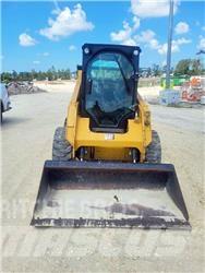 CAT 242 D Skid steer loderler