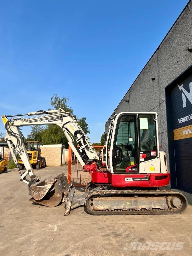 Takeuchi TB 257 FR Mini ekskavatörler, 7 tona dek