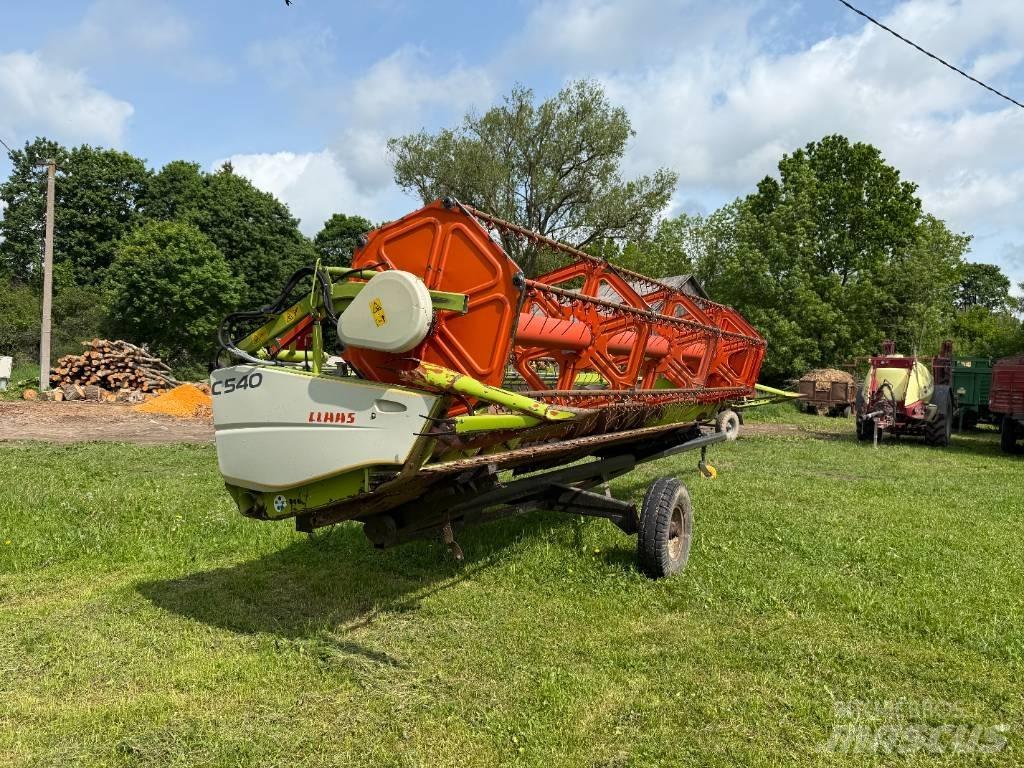 CLAAS Avero 240 Biçerdöverler