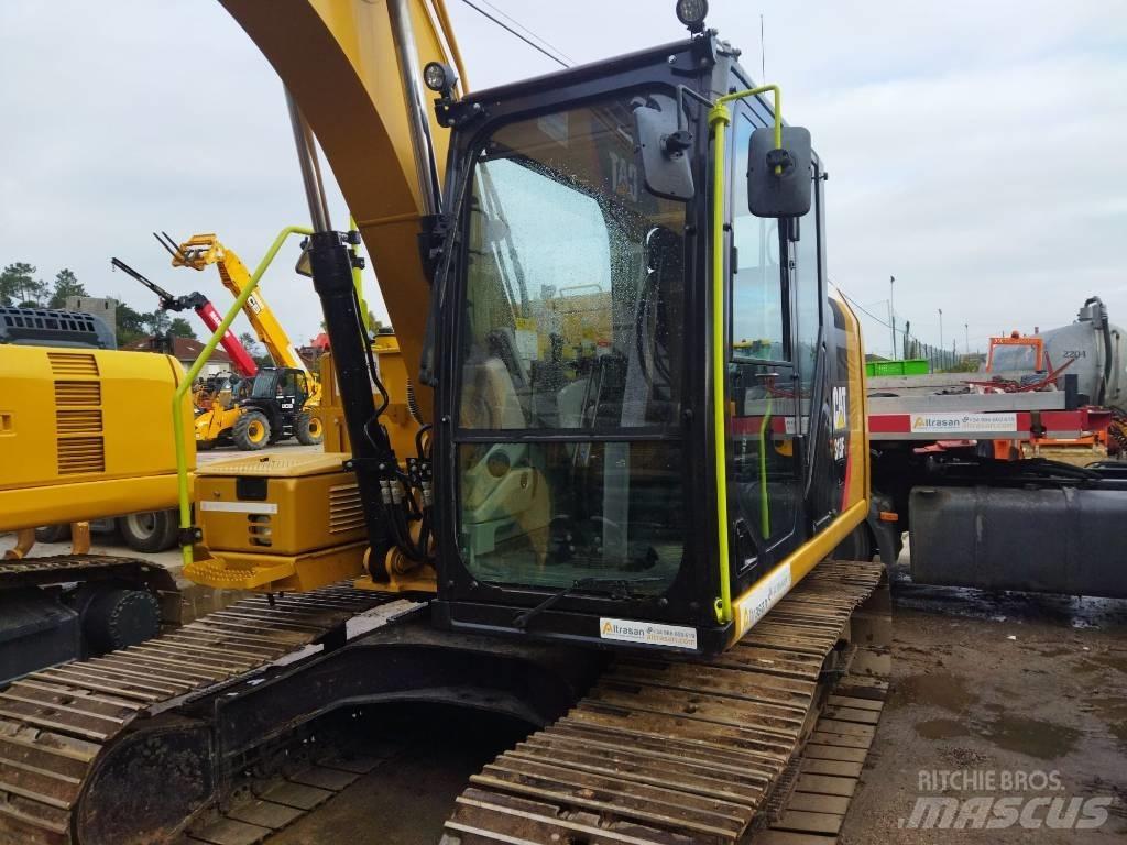 CAT 313 F L Paletli ekskavatörler