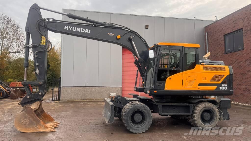 Hyundai HW 180 Lastik tekerli ekskavatörler