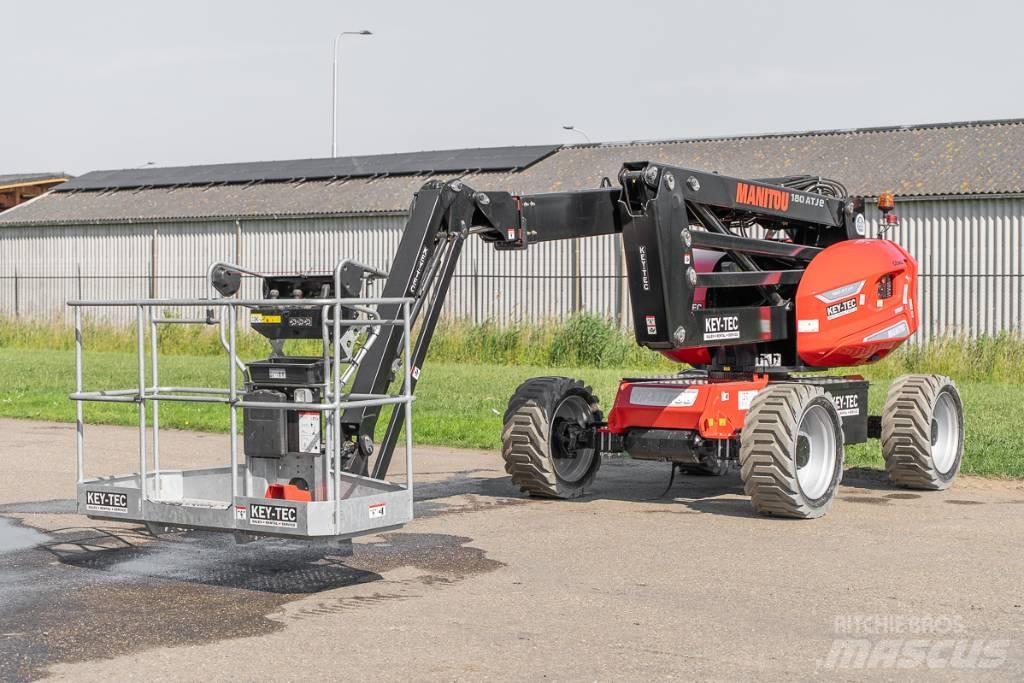 Manitou 180 ATJ e Körüklü personel platformları