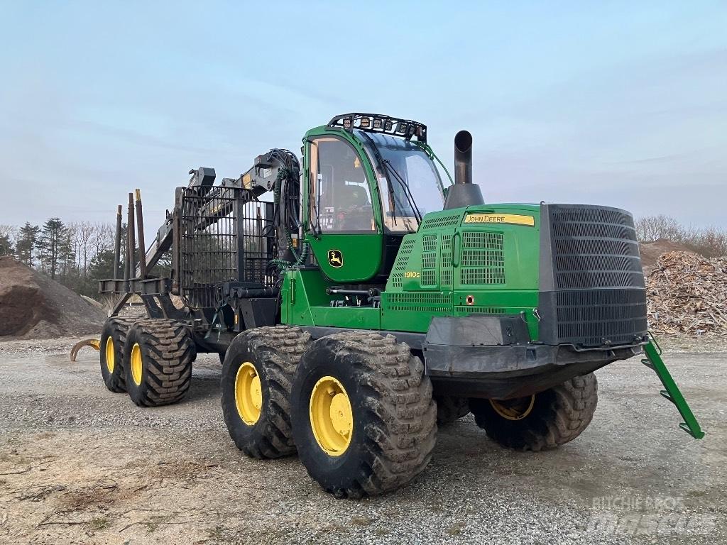 John Deere 1910G Tomruk yükleyici traktörler