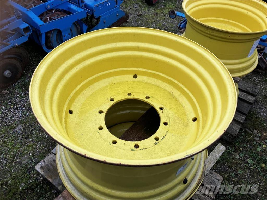 John Deere 18x30 Tekerlekler