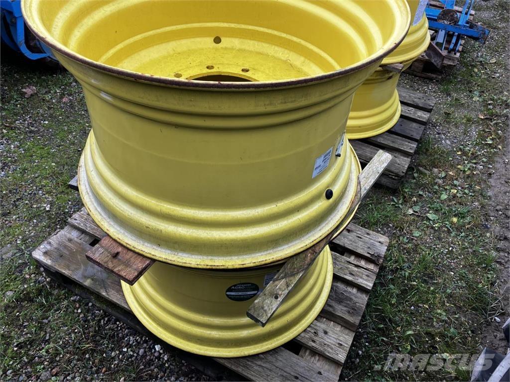 John Deere 18x30 Tekerlekler