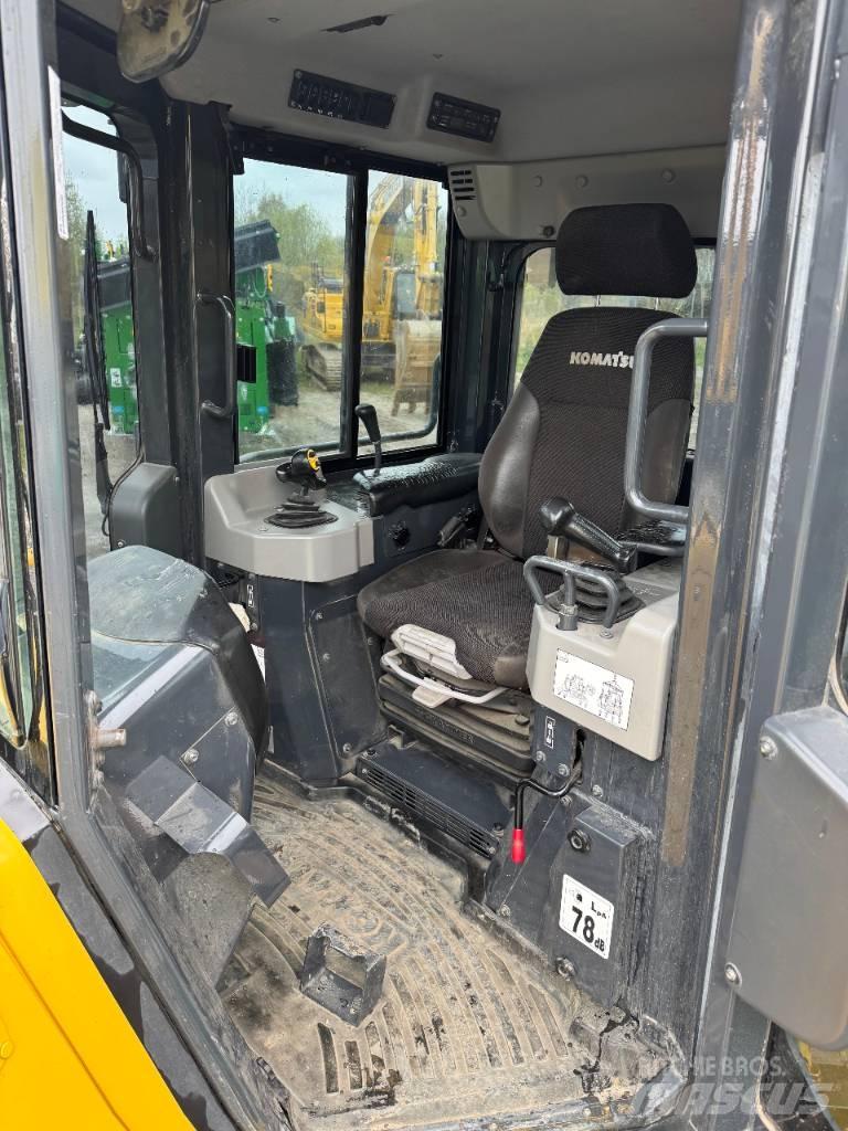 Komatsu D 61 PX-24 Paletli dozerler