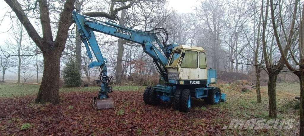Fuchs F 712 Lastik tekerli ekskavatörler