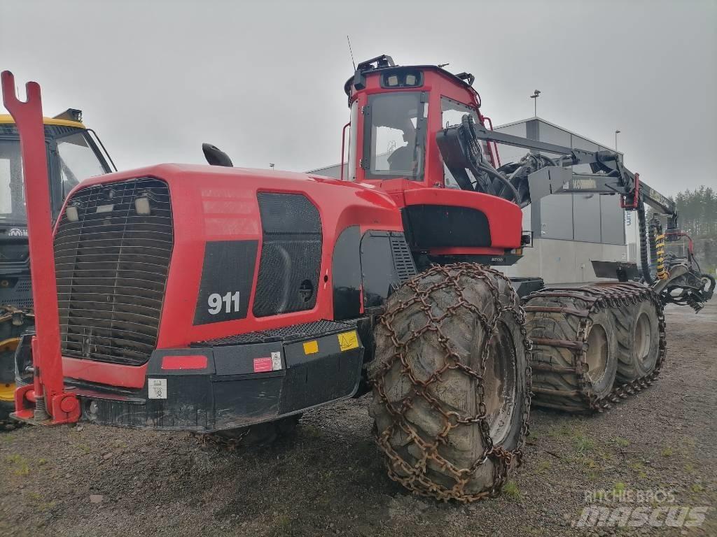 Komatsu 911 Biçerdöverler
