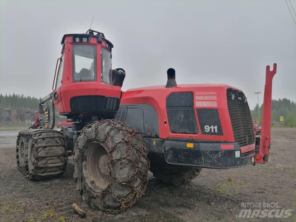 Komatsu 911 Biçerdöverler