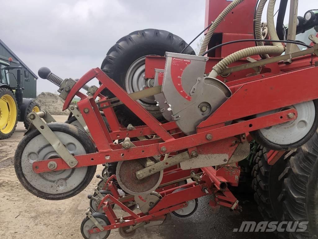 Kverneland Miniair S Hassas ekim makinalari