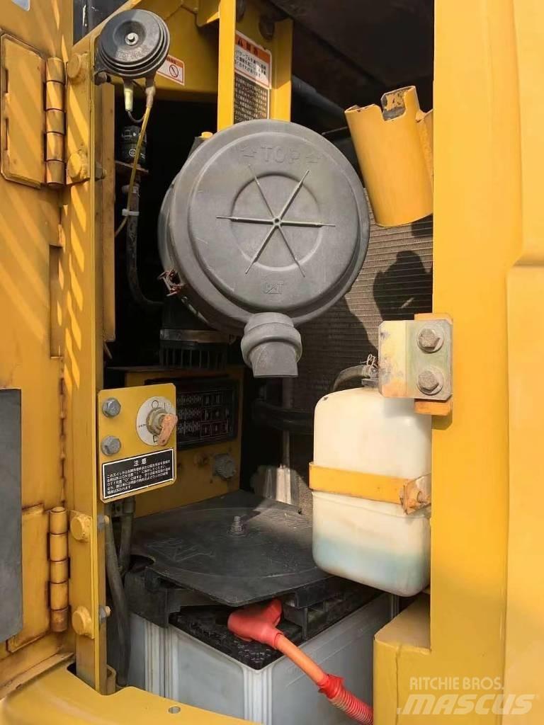 CAT 313 C Paletli ekskavatörler