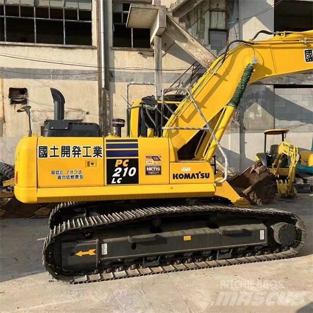Komatsu PC 210 Paletli ekskavatörler