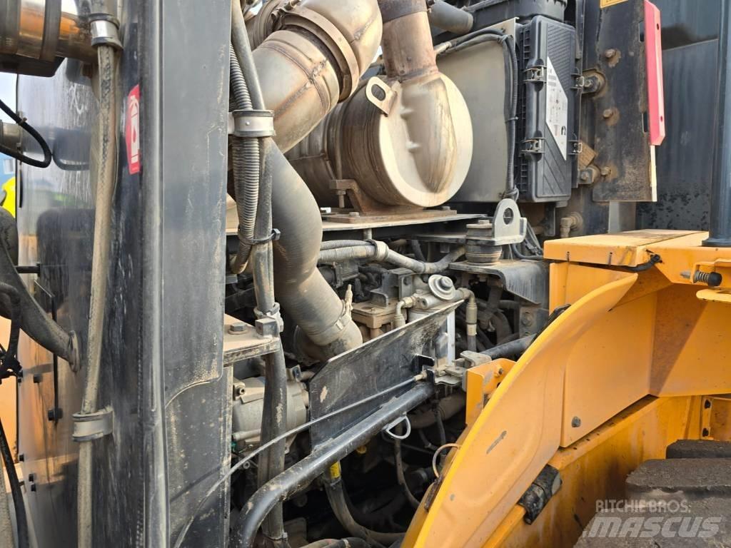 Hyundai HL 960 Tekerlekli yükleyiciler