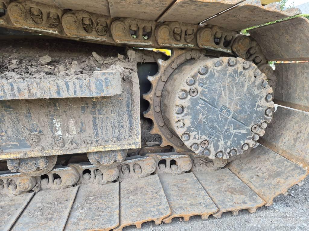 Komatsu PC 170 LC-11 Paletli ekskavatörler
