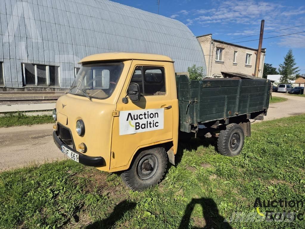  UAZ 3303 Pikaplar