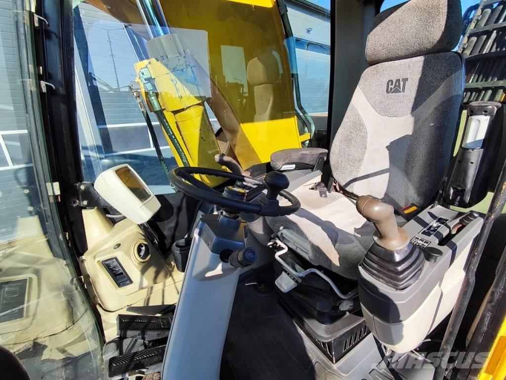 CAT M 318 C Lastik tekerli ekskavatörler