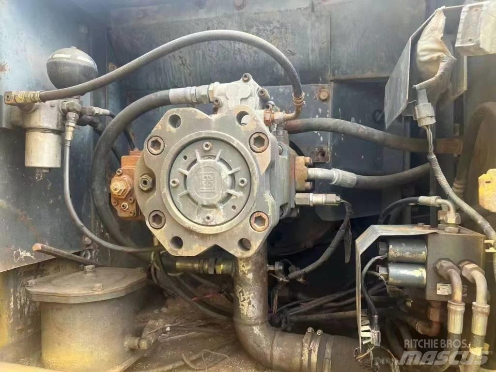 Sumitomo SH200A3 Paletli ekskavatörler