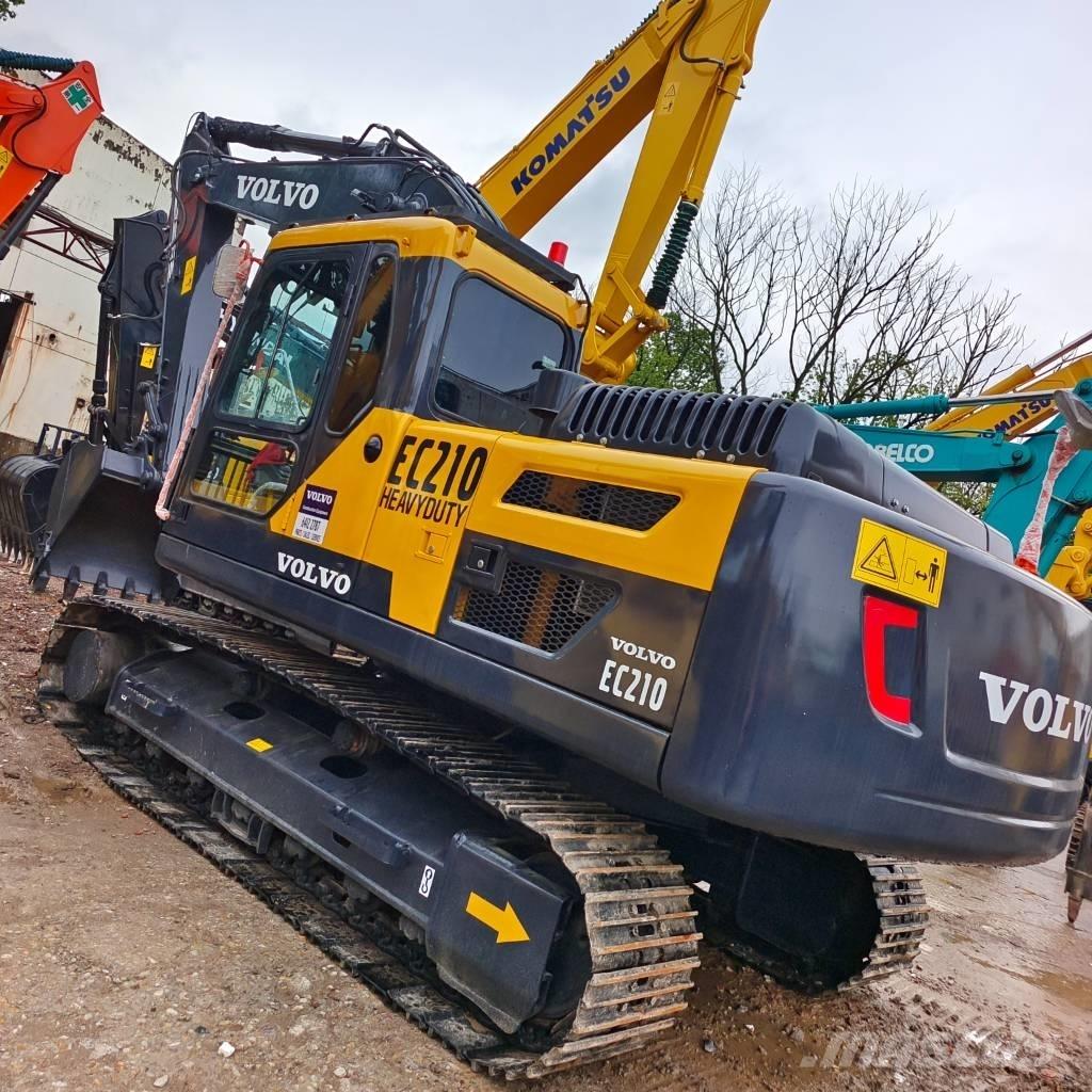 Volvo EC210B Paletli ekskavatörler