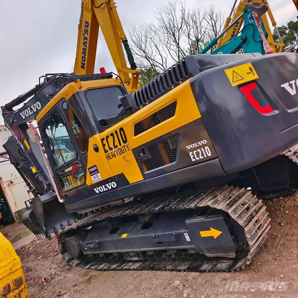 Volvo EC210B Paletli ekskavatörler