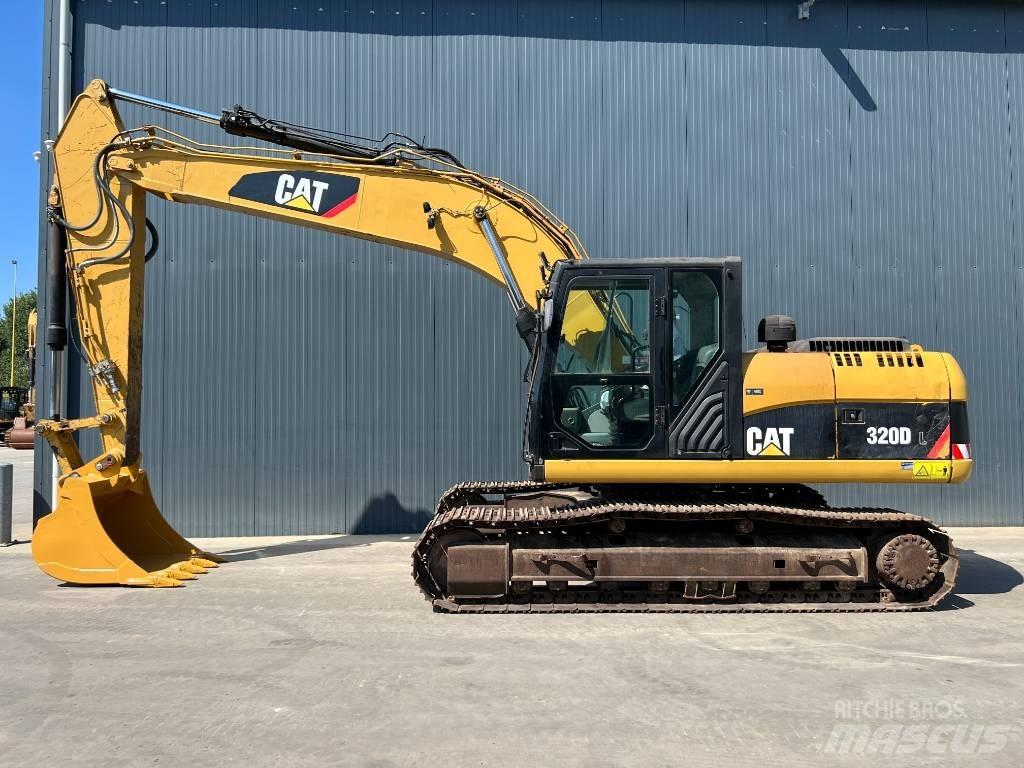 CAT 320D L Paletli ekskavatörler