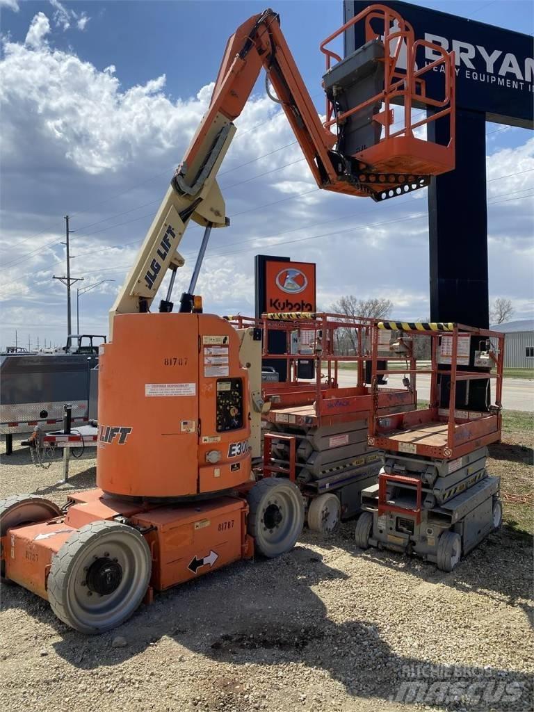 JLG E300AJP Körüklü personel platformları