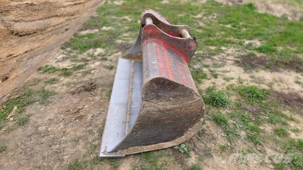 Takeuchi TB 2150 Paletli ekskavatörler