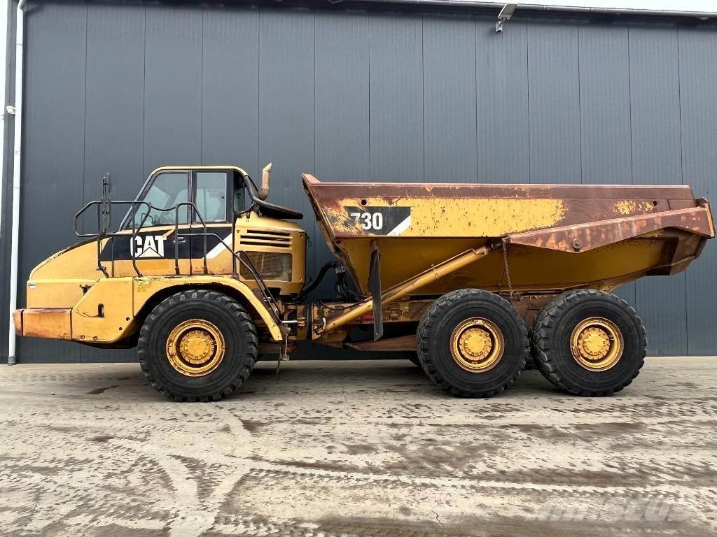 CAT 730 Belden kirma kaya kamyonu