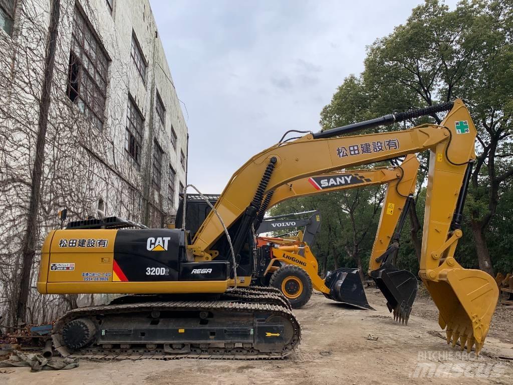 CAT 320D2 Paletli ekskavatörler