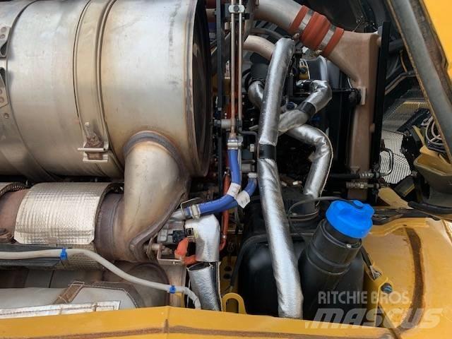CAT 730 Belden kirma kaya kamyonu