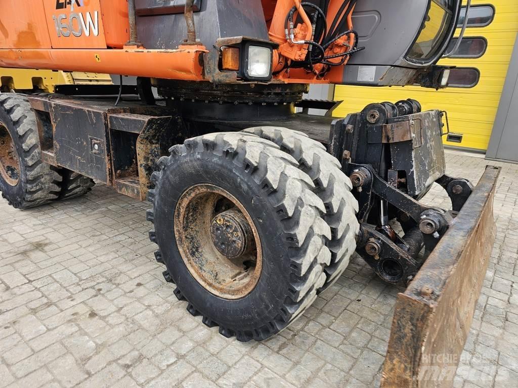 Hitachi ZX160W Lastik tekerli ekskavatörler