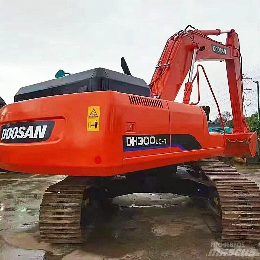 Doosan 300 Paletli ekskavatörler