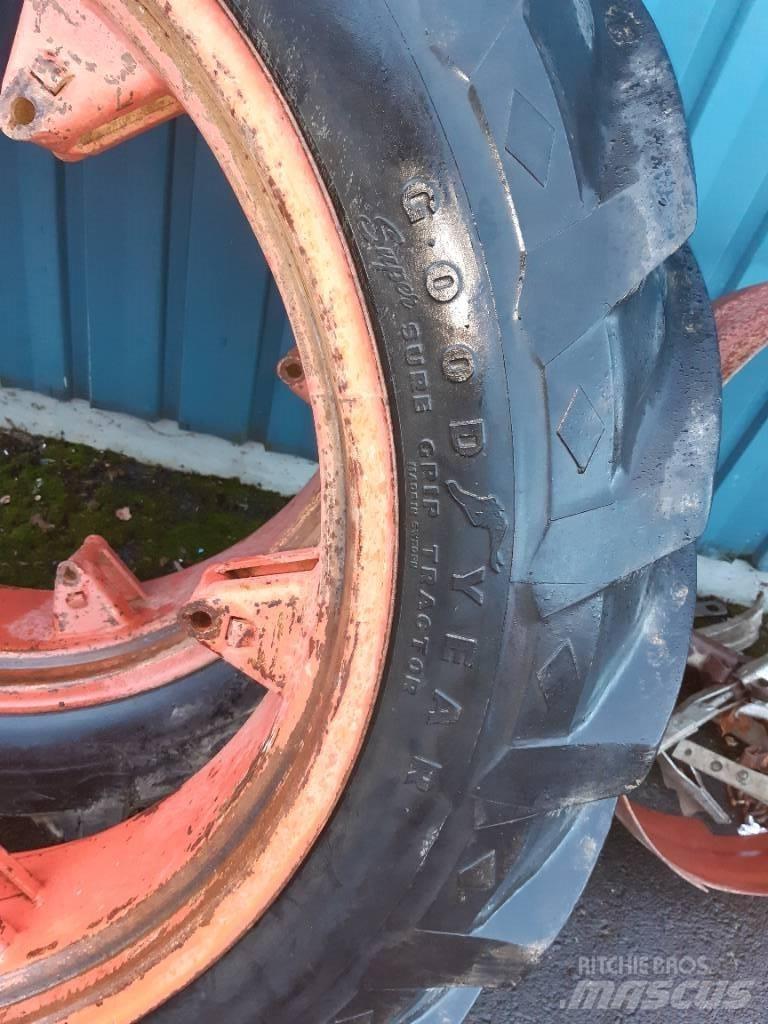 Goodyear 12.4-36 Tekerlekler
