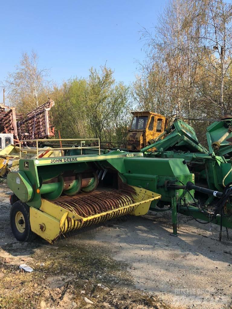 John Deere 459 Küp balya makinalari