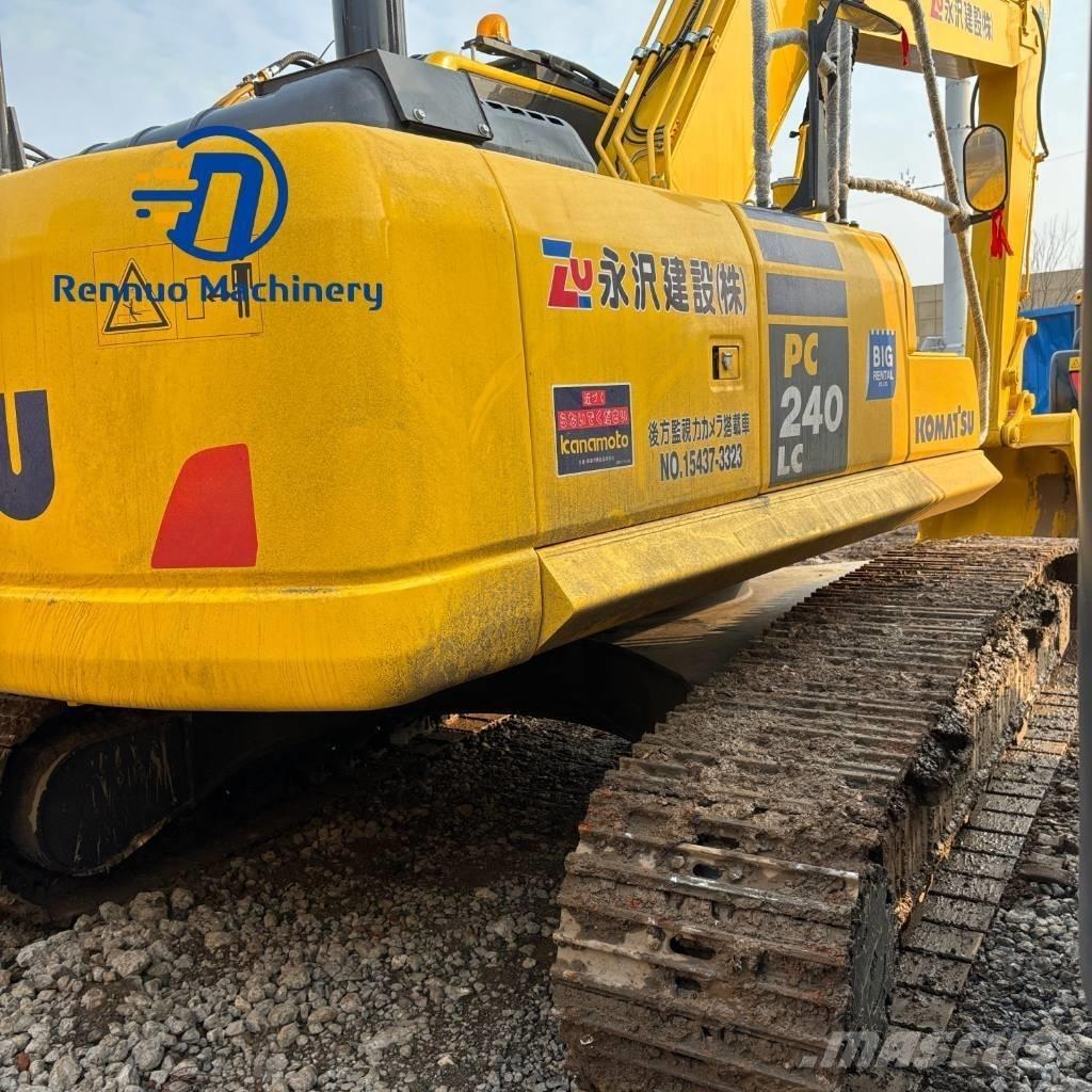 Komatsu PC 240 Paletli ekskavatörler