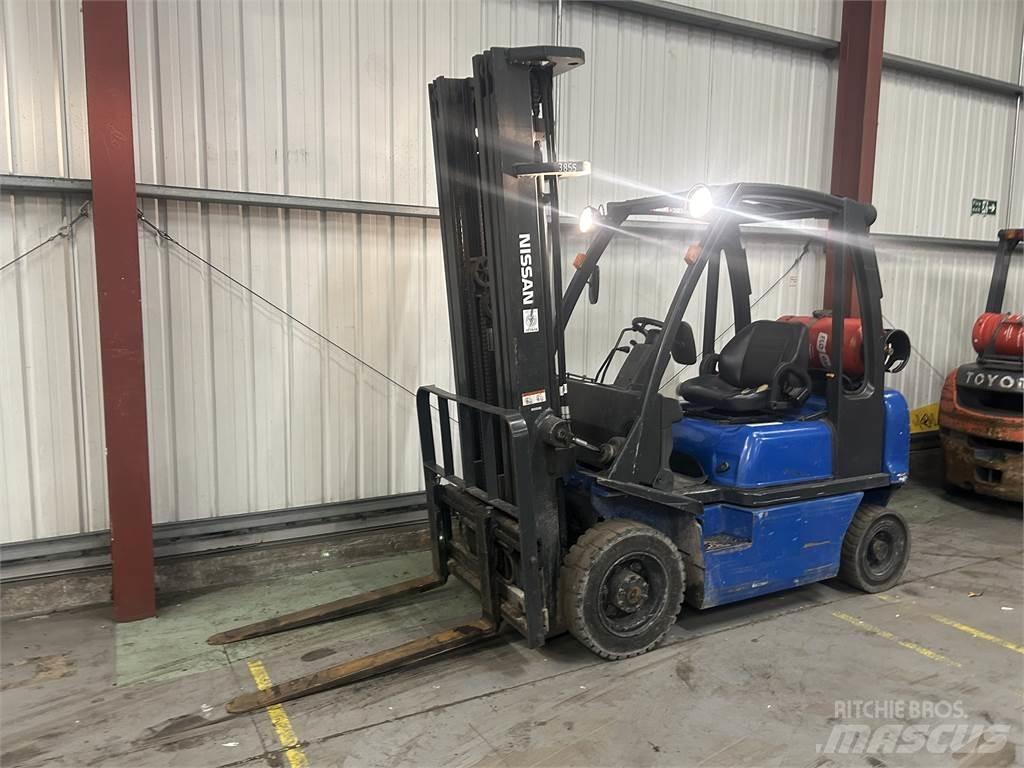 Nissan UD02A20PQ LPG'li forkliftler