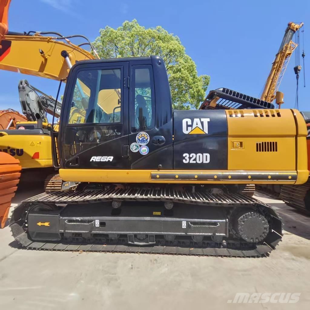 CAT 320 D Paletli ekskavatörler