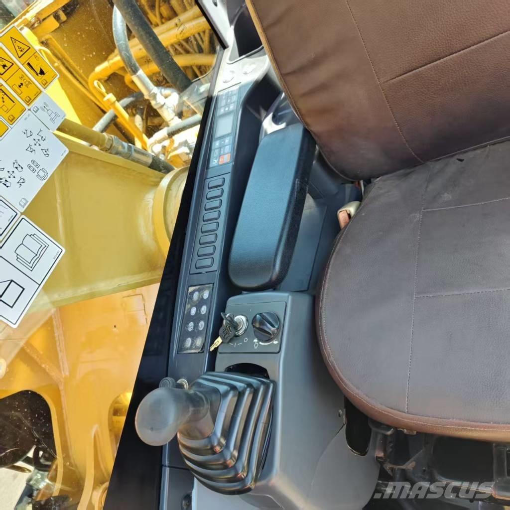 CAT 320 D Paletli ekskavatörler