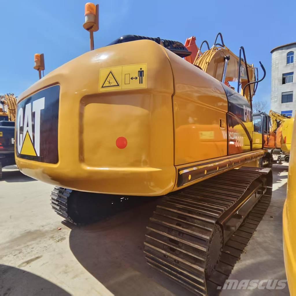 CAT 320 D Paletli ekskavatörler